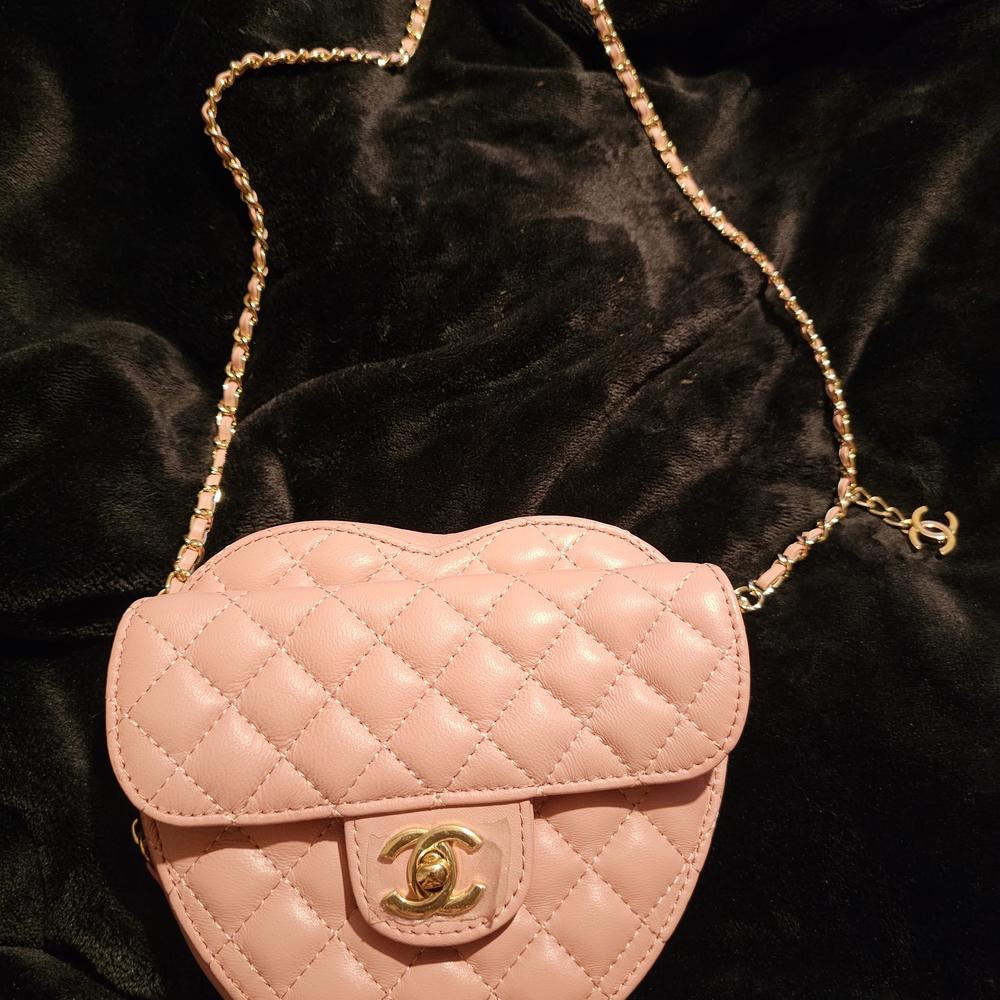 Quilted Pink Heart Crossbody Bag